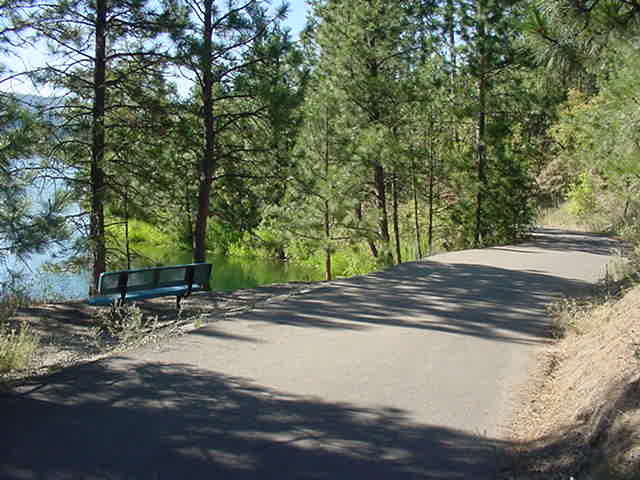 Black Bay Park Trail